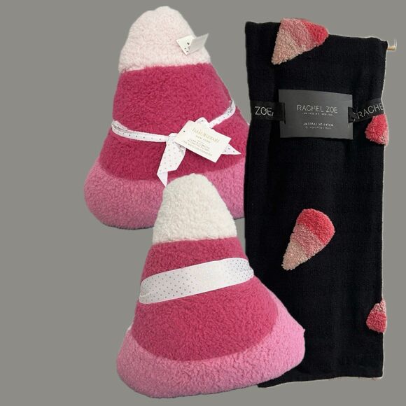 Isaac Mizrahi Pink Candy Corn Pillows + Matching Rachel Zoe Halloween Blanket - Picture 2 of 7